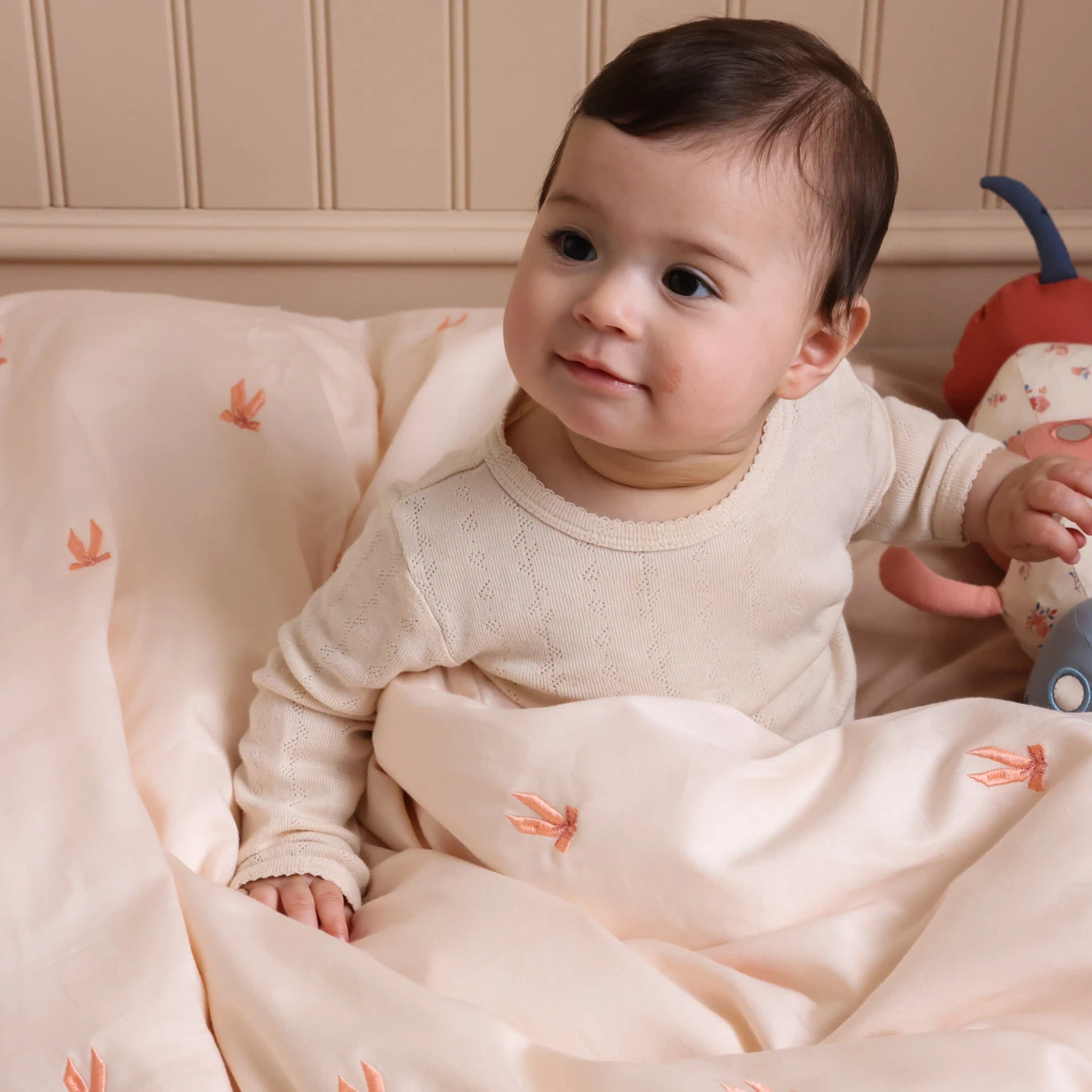 Embroidered Bedding, Baby, 70x100cm - GOTS - Bows 2 Embroidered Bedding, Baby, 70x100cm - GOTS - Bows - Image 2