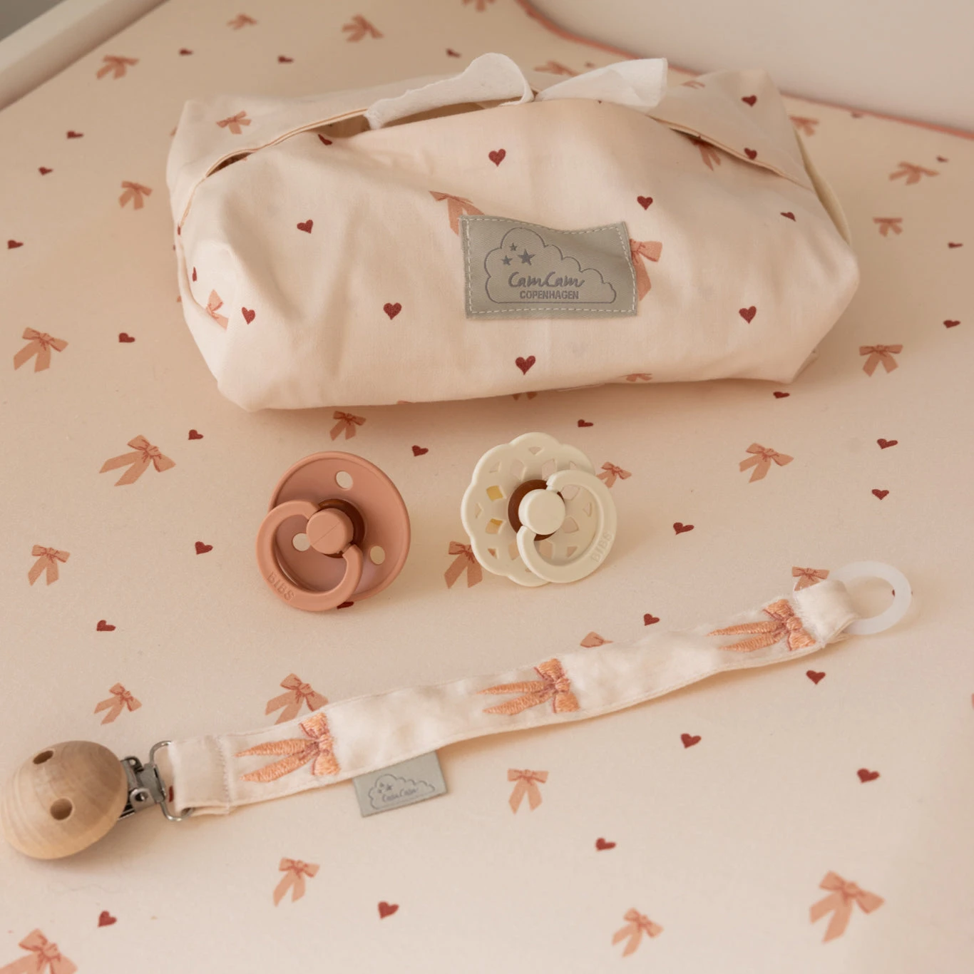 Embroidered Pacifier Holder - GOTS - Bows 2 Embroidered Pacifier Holder - GOTS - Bows - Image 2