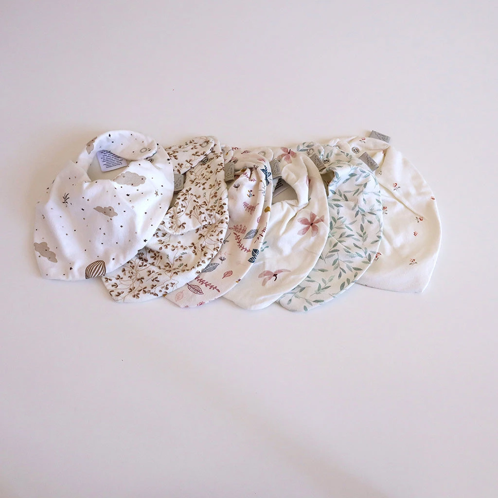 Bandana Bib, Jersey, 2-Pack - GOTS Dreamland 3 Bandana Bib, Jersey, 2-Pack - GOTS Dreamland - Image 3